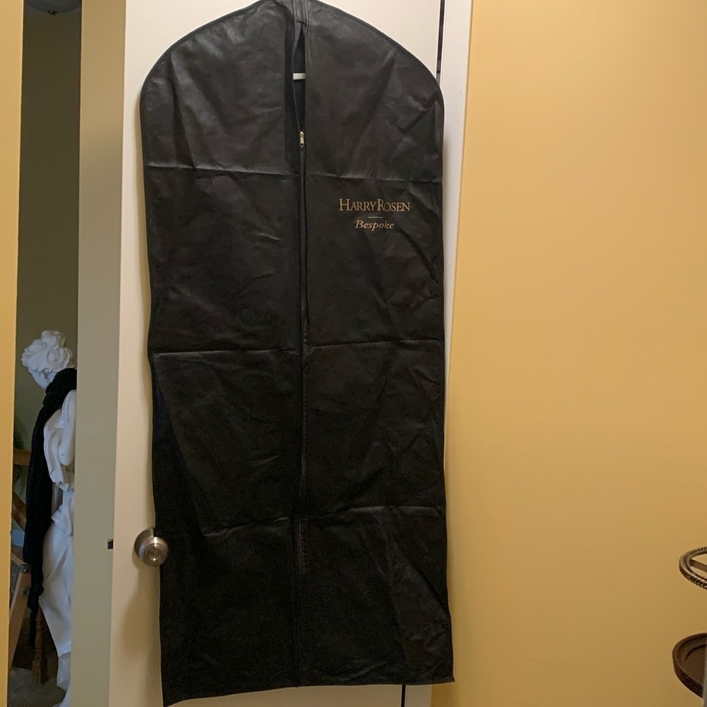 Harry Rosen Bespoken Garment Protector